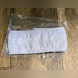 Fenty beauty lavender Skin spa headband.
